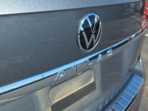 Certified 2022 Volkswagen Atlas SE image 22
