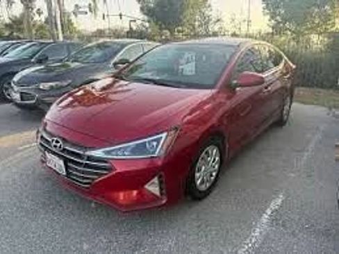 Used 2019 Hyundai Elantra SE FWD image 1