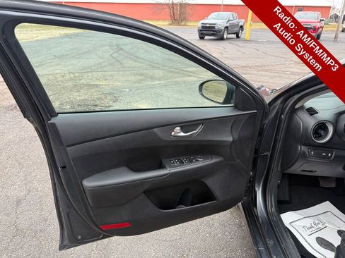 Used 2020 Kia Forte LXS image 11