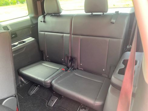 Used 2024 Hyundai Santa Fe SEL FWD image 7