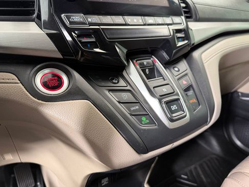 Used 2020 Honda Odyssey EX image 24