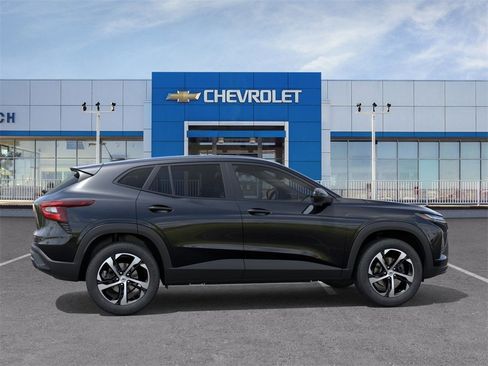 New 2026 Chevrolet Trax RS image 5