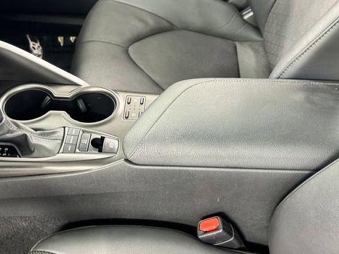 Used 2024 Toyota Camry XSE w/ Navigation Package FWD image 31
