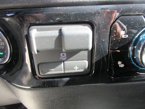 New 2026 GMC Sierra 2500 SLE w/ SLE Value Package; image 20