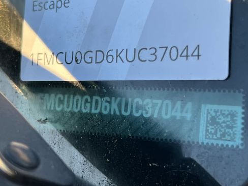 Used 2019 Ford Escape SE image 23