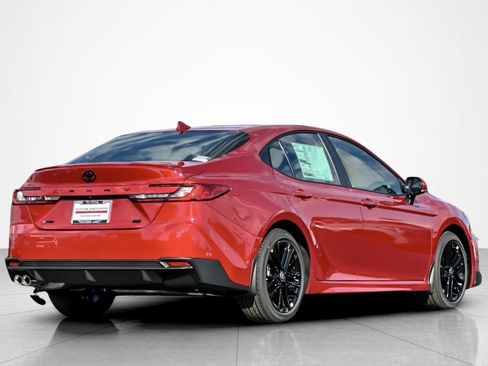 New 2026 Toyota Camry SE image 5