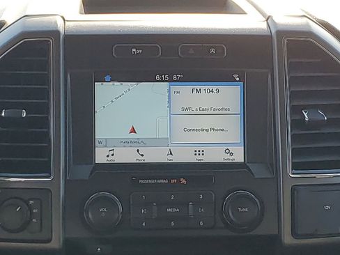 Used 2018 Ford F150 XLT w/ Equipment Group 302A Luxury AWD/4WD image 14