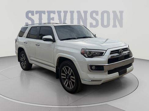 Used 2020 Toyota 4Runner Limited AWD/4WD image 7