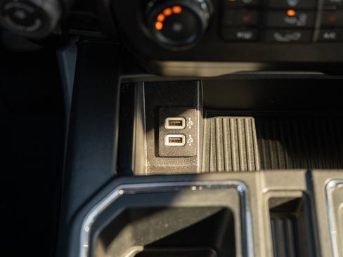 Certified 2019 Ford F150 XLT w/ Equipment Group 302A Luxury image 31