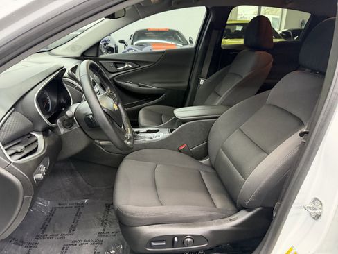 Used 2024 Chevrolet Malibu LT w/ Redline Edition image 18