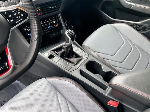 Used 2025 Volkswagen Jetta GLI Autobahn FWD image 16