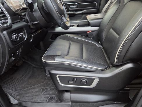 Used 2022 RAM 1500 Laramie w/ Sport Appearance Package image 11
