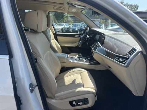Used 2019 BMW X7 xDrive50i w/ Premium Package AWD/4WD image 20