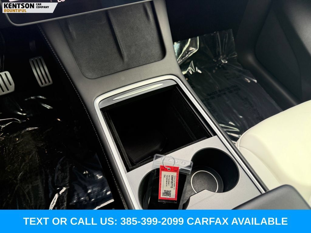 Used 2022 Tesla Model Y Performance AWD/4WD image 19