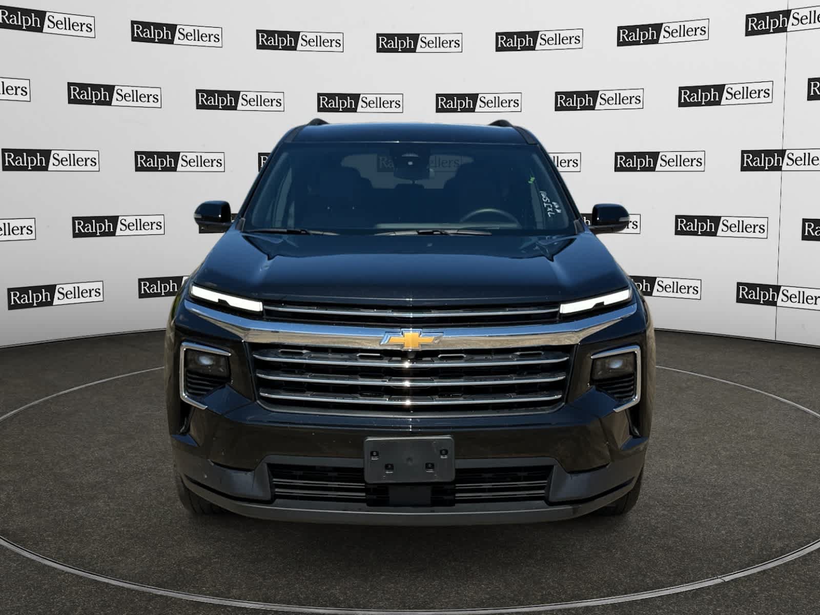 Used 2026 Chevrolet Traverse LT AWD/4WD image 8