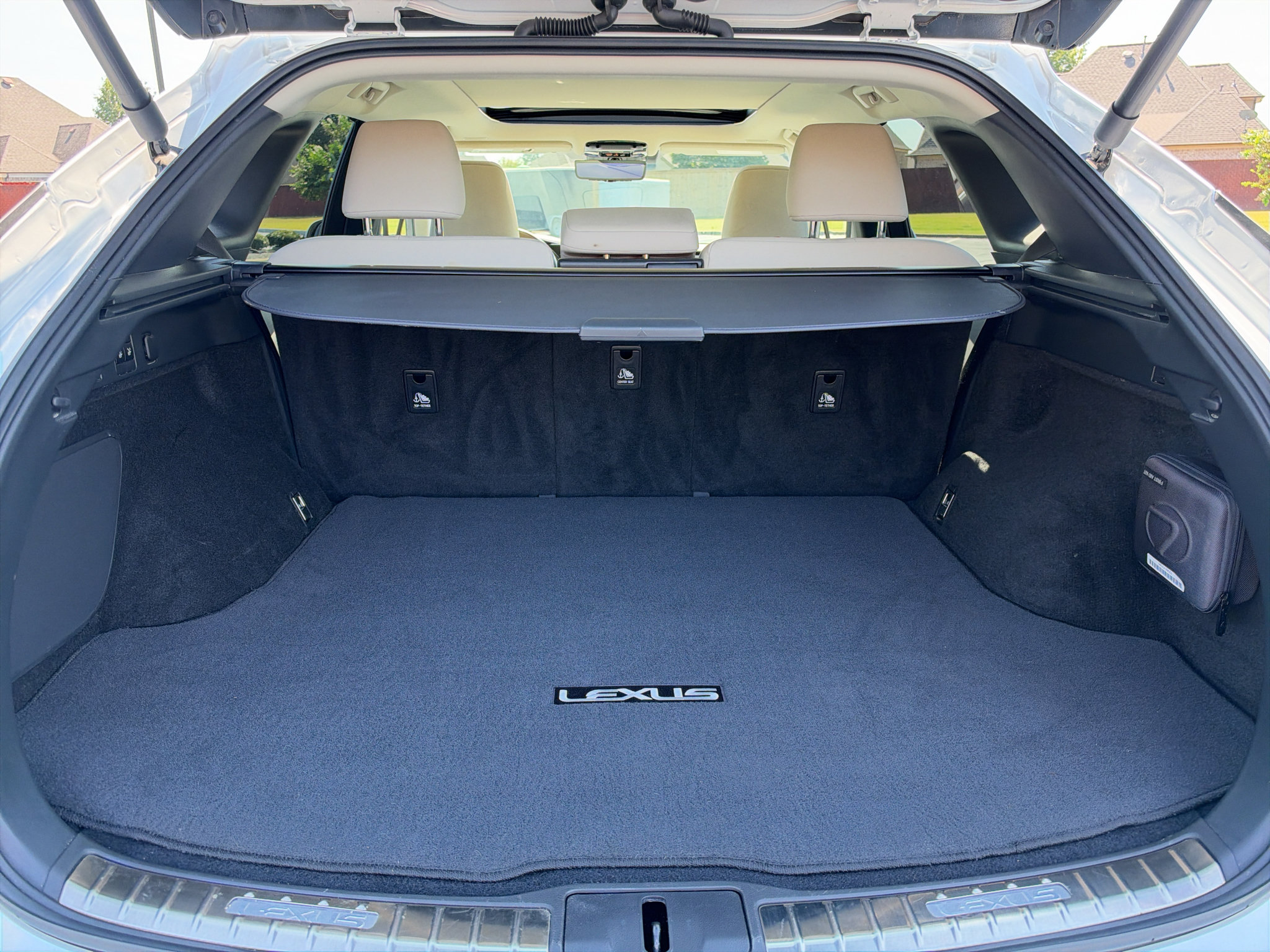 Used 2023 Lexus RX 350 FWD w/ Accessory Package (Z1) image 16