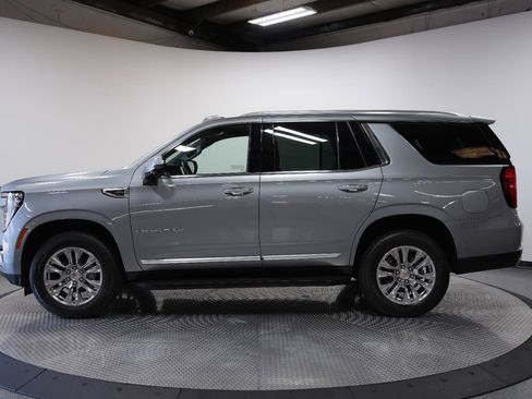 Used 2025 GMC Yukon Denali AWD/4WD image 4