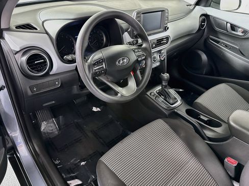 Used 2018 Hyundai Kona SE FWD image 22