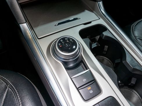 Used 2024 Ford Explorer Limited w/ Limited Technology Package image 24