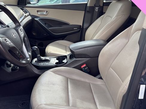 Used 2017 Hyundai Santa Fe Sport image 16