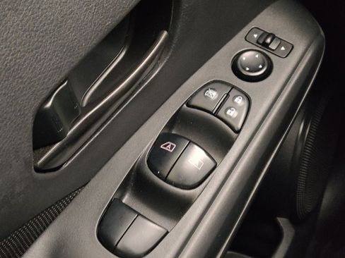 Used 2023 Nissan Kicks S FWD image 27