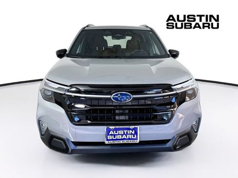 Used 2026 Subaru Forester Touring AWD/4WD image 3