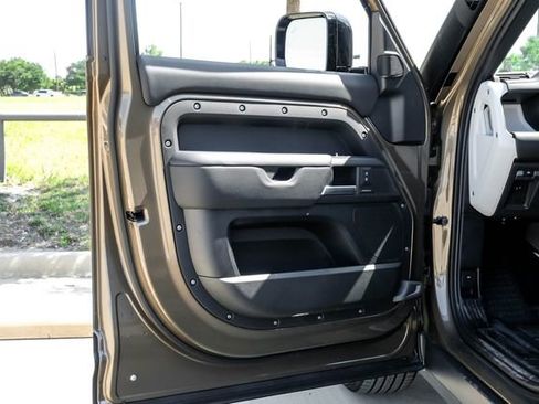 New 2026 Land Rover Defender 110 S AWD/4WD image 48