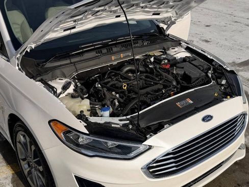 Used 2020 Ford Fusion SEL image 33