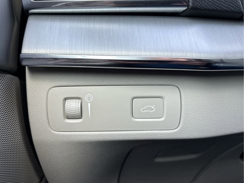Used 2022 Volvo XC90 T5 Momentum image 26