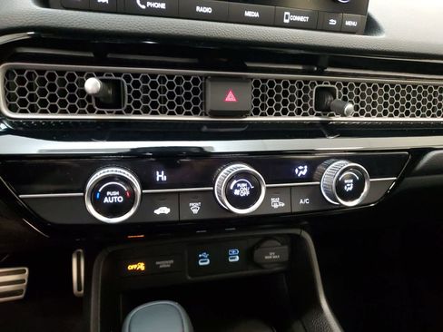 Certified 2025 Honda Civic Sport image 27