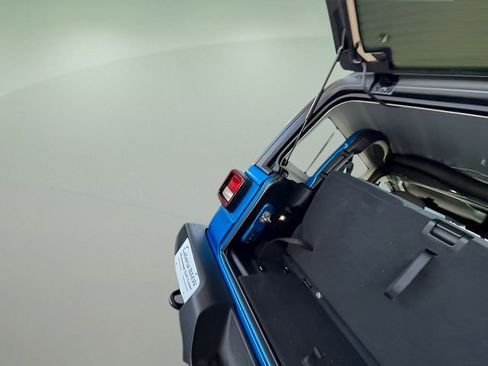 Used 2025 Jeep Wrangler Sport image 34