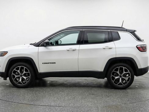 Used 2025 Jeep Compass Limited image 5