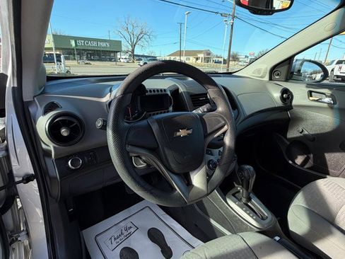 Used 2012 Chevrolet Sonic LS image 9