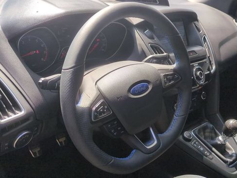 Used 2017 Ford Focus RS AWD/4WD image 14