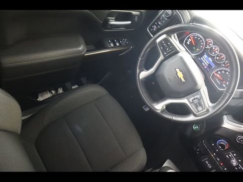 Used 2021 Chevrolet Silverado 1500 LT AWD/4WD image 13