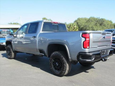 New 2026 Chevrolet Silverado 2500 ZR2 image 7