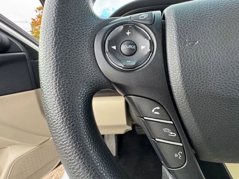 Used 2013 Honda Accord EX image 28