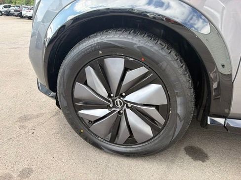 Used 2023 Nissan Ariya AWD image 31