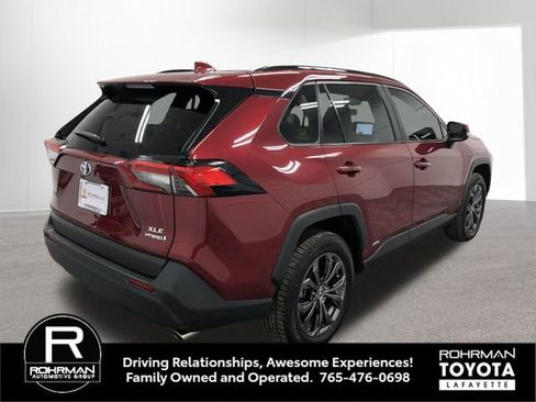 Used 2023 Toyota RAV4 XLE Premium image 6