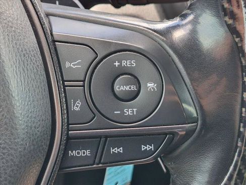 Used 2021 Toyota Camry SE FWD image 13