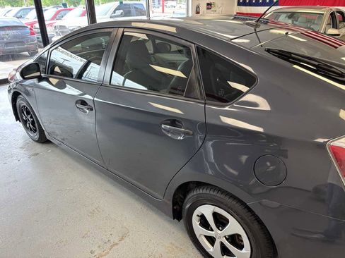 Used 2013 Toyota Prius Three image 12