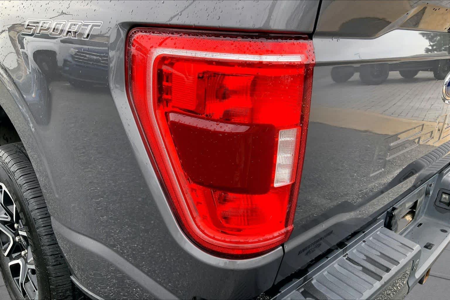 Used 2022 Ford F150 XLT w/ Equipment Group 302A High RWD image 26
