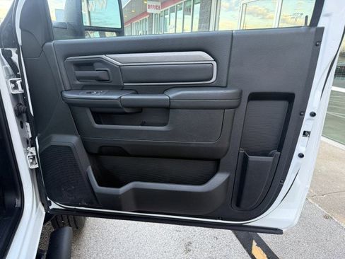 Used 2025 RAM 5500 Tradesman image 20