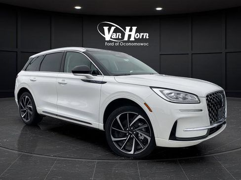 Used 2024 Lincoln Corsair Grand Touring image 37