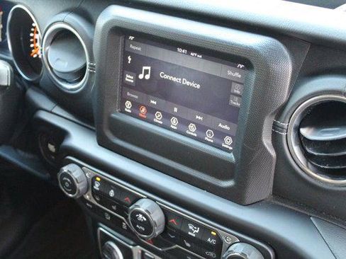 Certified 2021 Jeep Wrangler Unlimited Sahara w/ Cold Weather Group image 19