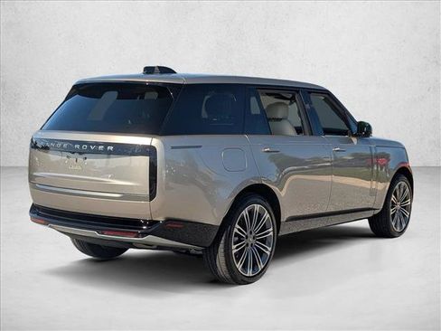 Used 2025 Land Rover Range Rover Long Wheelbase SE AWD/4WD image 5