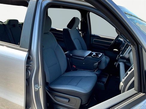 Used 2022 RAM 1500 Big Horn image 7