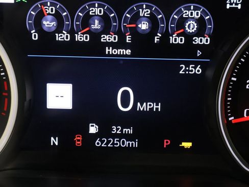 Used 2019 Chevrolet Silverado 1500 High Country image 42