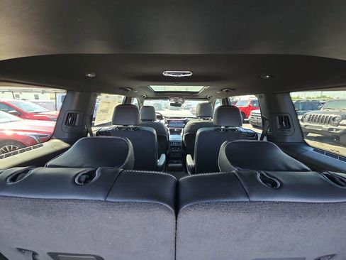New 2026 Jeep Grand Cherokee L Limited AWD/4WD image 60