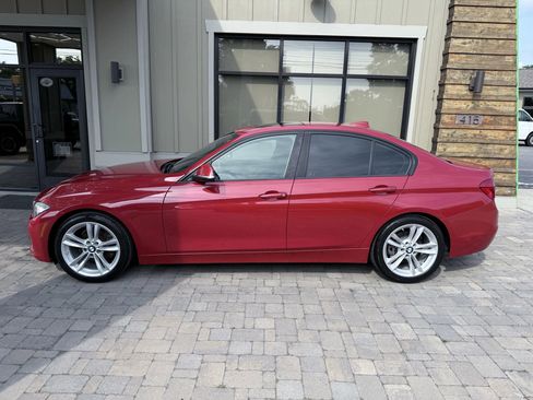Used 2017 BMW 320i Sedan image 2